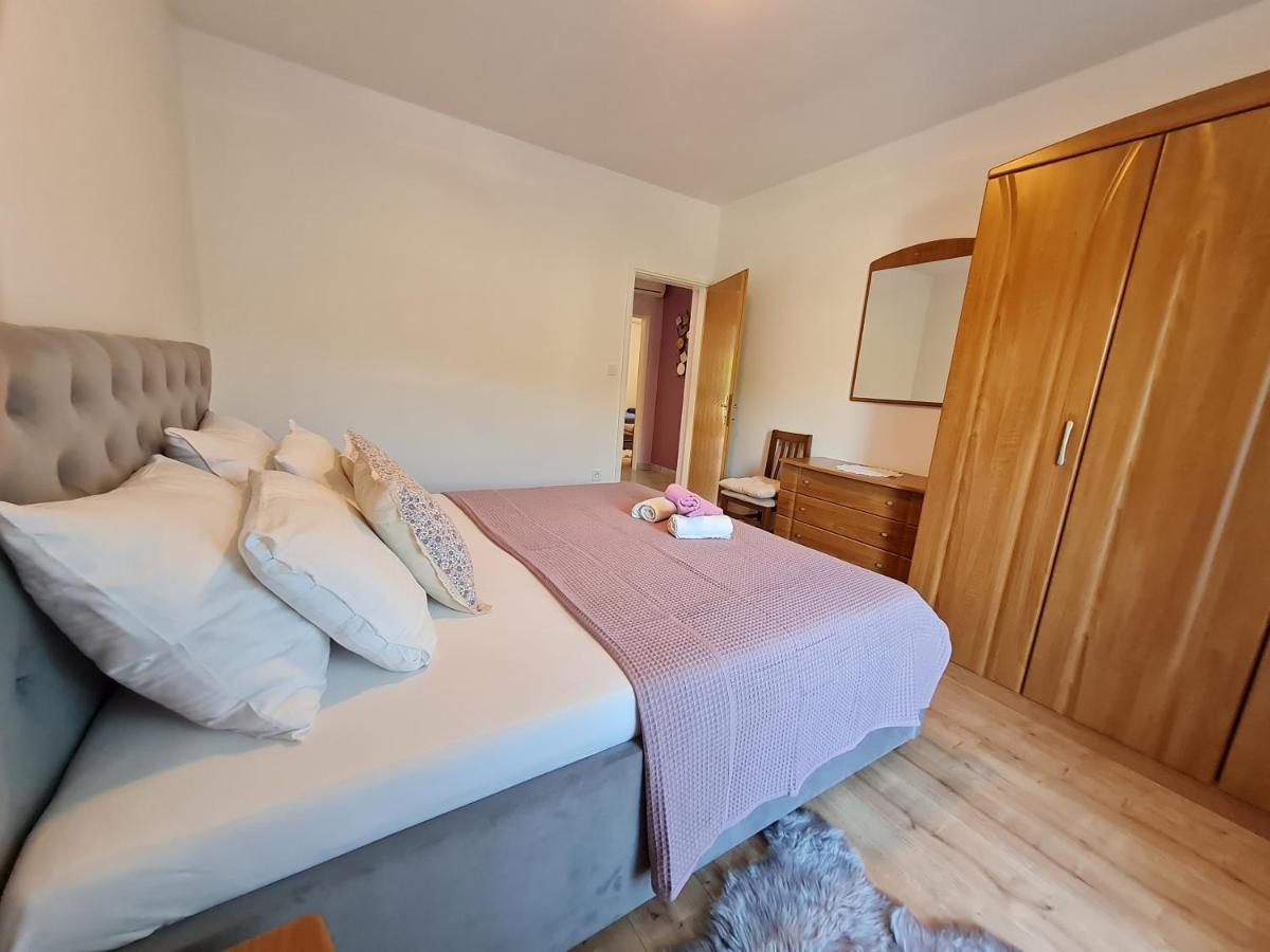 Apartments Nada Mundanije Eksteriør billede